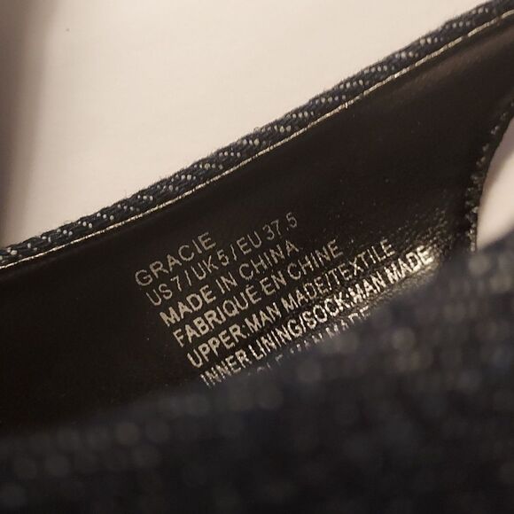 Spectator Pump Blue Denim and Black Patent Slingback block heel Size 7 - Picture 14 of 16